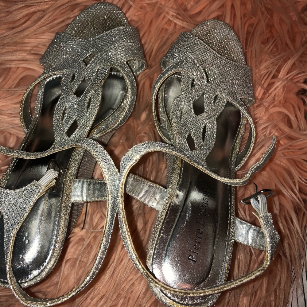 ⭐️ silver glitter heels ⭐️
